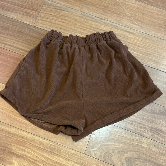 Mushroom Corduroy Brown Shorts - Picture 4 of 5